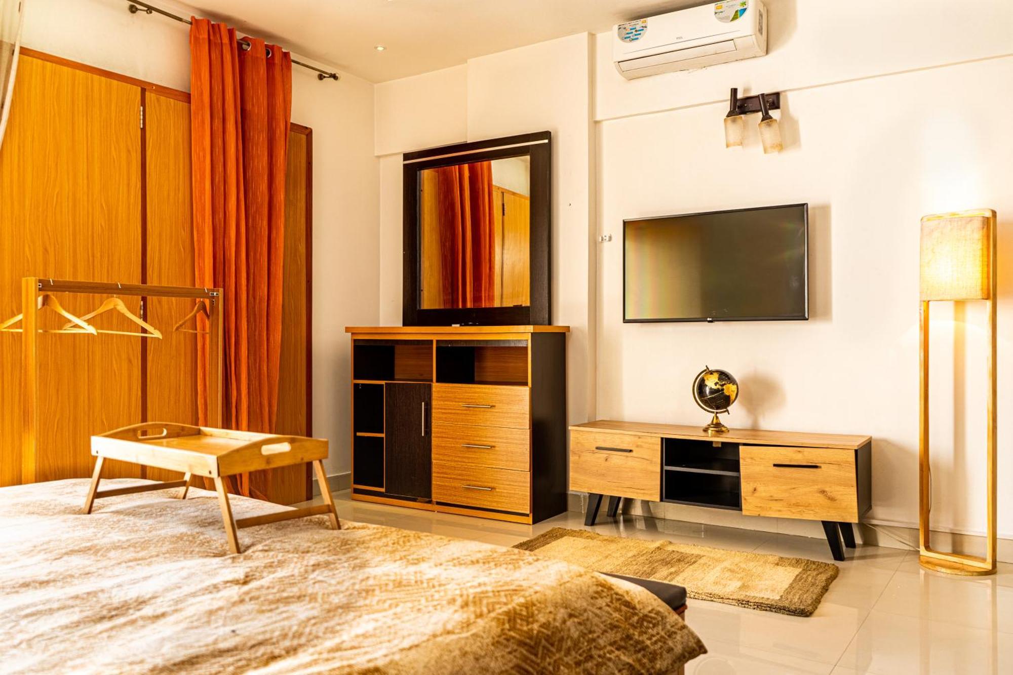 Chambres Meublees Avenue Cheikh Anta Diop Dakar Ngoại thất bức ảnh
