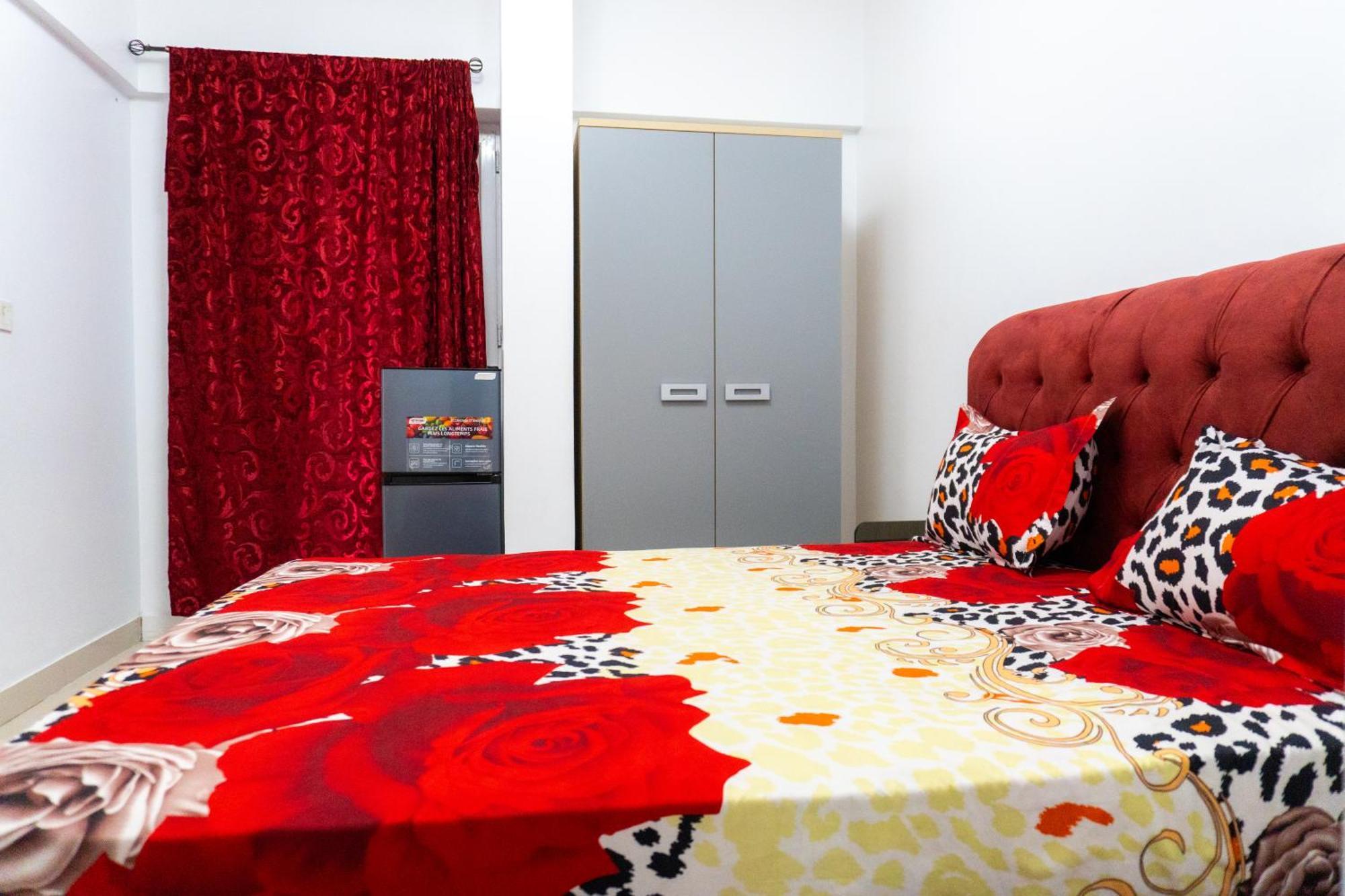 Chambres Meublees Avenue Cheikh Anta Diop Dakar Ngoại thất bức ảnh