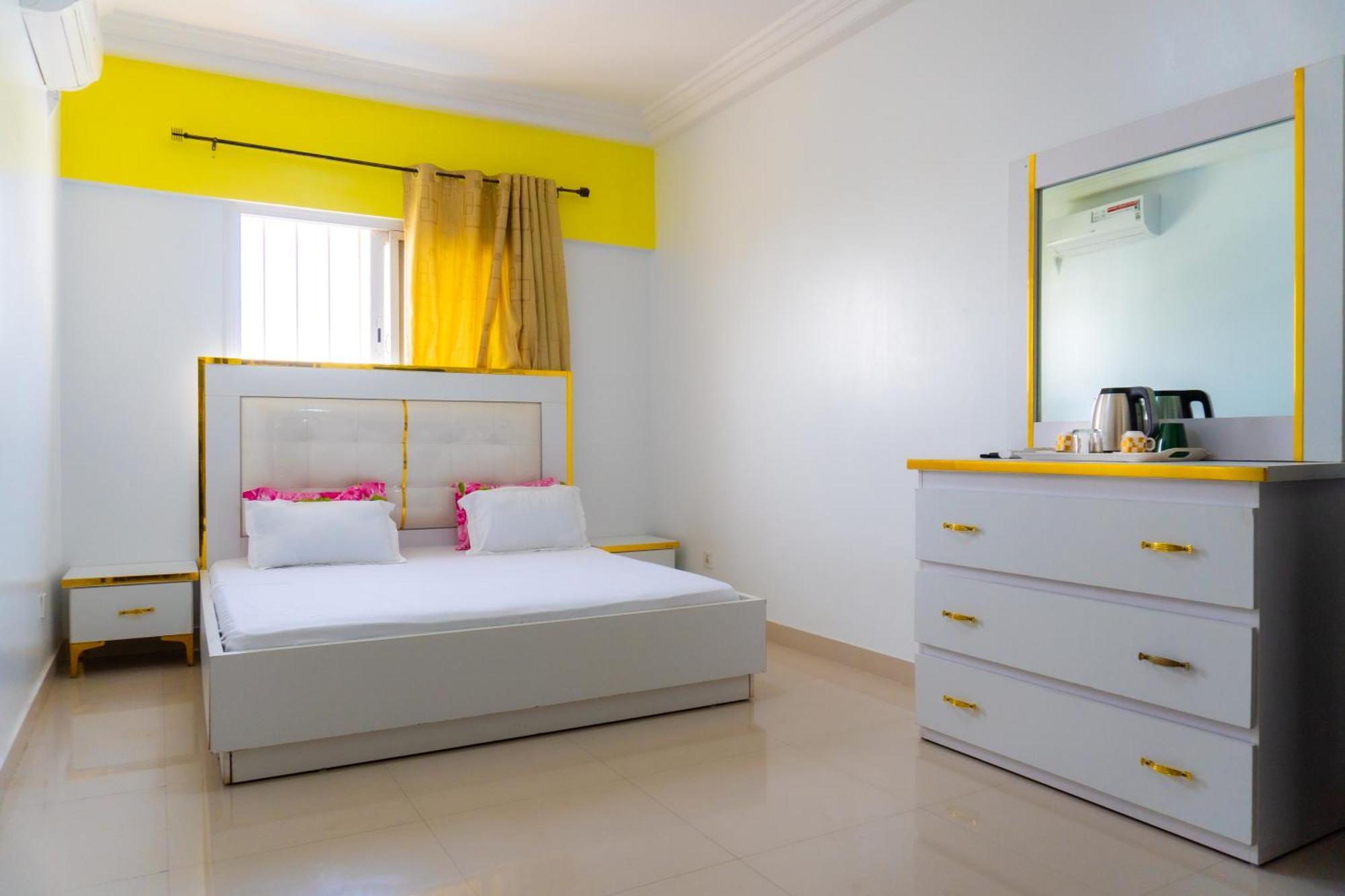 Chambres Meublees Avenue Cheikh Anta Diop Dakar Ngoại thất bức ảnh